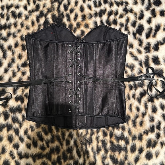 Flower black corset. Lace up. - Picture 2 of 2